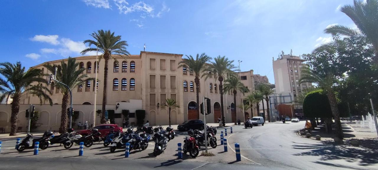 Donoso Cortes Apartment - Alicante Eksteriør billede